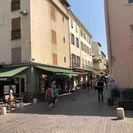 Ferienwohnung Old Antibes, One Bed App, In Front Of The Port! Exterior foto